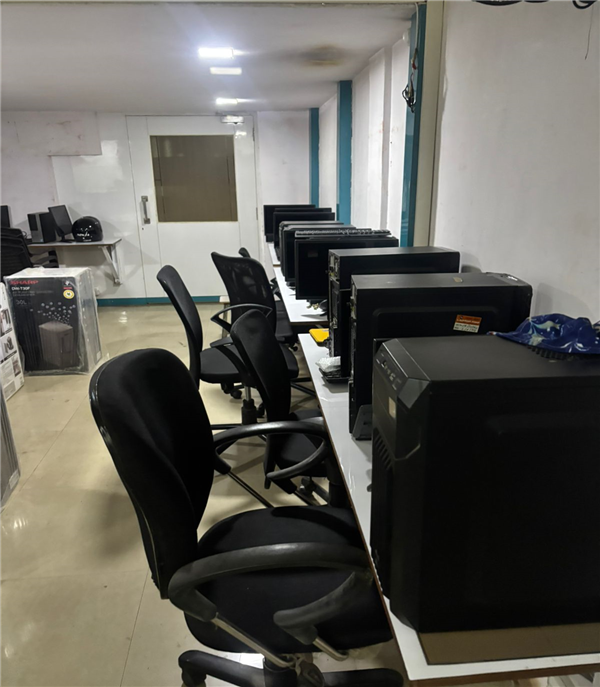 co working office space for rent in Dahisar East